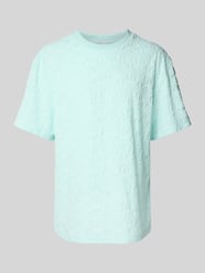 T-Shirt mit geripptem Rundhalsausschnitt von KARL KANI - 24