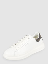 Sneaker mit Label-Print Modell 'VIBO' von Guess Weiß - 30
