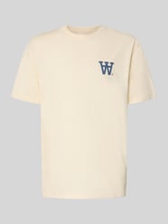 T-shirt o kroju relaxed fit z nadrukiem logo model 'Liam' od Wood Wood - 4