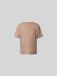 T-Shirt mit Label-Stickerei von WON HUNDRED Beige - 11