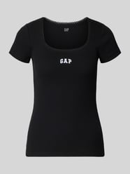 t-shirt z wyhaftowanym logo od GAP - 2