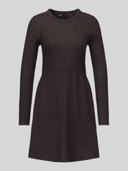 Tailliertes Strickkleid aus Viskose-Mix Modell 'FIA' von ONLY - 10