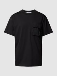 T-Shirt mit aufgesetzter Brusttasche von Calvin Klein Jeans Schwarz - 27