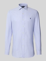 Koszula biznesowa o kroju regular fit z wyhaftowanym logo od Polo Ralph Lauren - 12