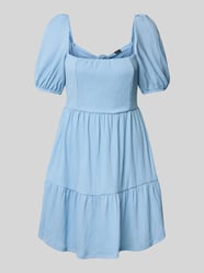 Minikleid im Stufen-Look mit Karree-Ausschnitt von Gina Tricot - 12
