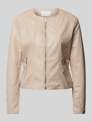 Jacke in Leder-Optik mit Rundhalsausschnitt von ZABAIONE Beige - 35