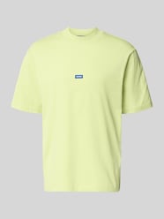 męski t-shirt o kroju regular fit z czystej bawełny model 'NIEROS' od HUGO Blue - 28