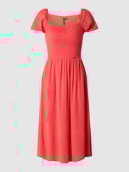 Kleid mit gesmoktem Oberteil  von Superdry Rot - 23
