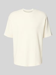 T-Shirt mit geripptem Rundhalsausschnitt von MCNEAL - 32