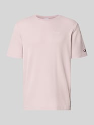 t-shirt z fakturowanym wzorem i haftami z logo od Champion Fuksjowy - 5