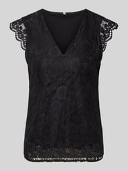 Top bluzkowy o kroju slim fit z koronkowym obszyciem model ‘OLLINE’ od PIECES - 46