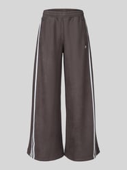 Regular Fit Sweathose mit Kontraststreifen von adidas Originals - 8