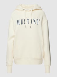 Hoodie mit Label-Print Modell 'Bianca' von Mustang Weiß - 8