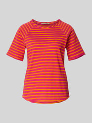 t-shirt z okrągłym dekoltem i zrolowanym brzegiem od Smith and Soul - 2