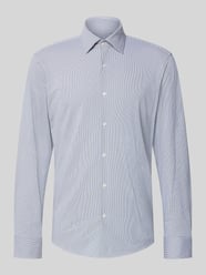 Regular Fit Businesshemd mit Strukturmuster Modell 'P-JOE-K-261' von BOSS - 38