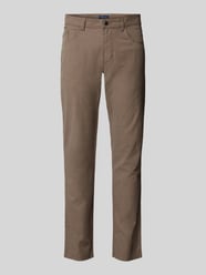 Tapered Fit Chino mit Strukturmuster von Christian Berg Men Beige - 22