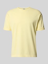 t-shirt z zakładką na rękawach i okrągłym dekoltem od DRYKORN - 18