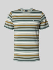 męski t-shirt o kroju regular fit z czystej bawełny model 'ROKEBY' od Barbour - 32