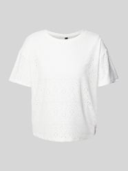 T-shirt o kroju regular fit z efektem podpalania model ‘ABBY’ od PIECES - 22