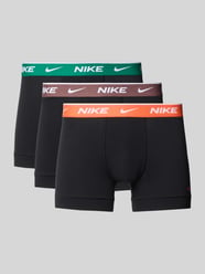 obcisłe bokserki o kroju slim fit z wyhaftowanym logo model 'Essential' od Nike - 23