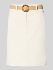 Knielanger Rock mit Gürtel und Gesäßtaschen von Christian Berg Woman - 34