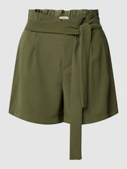 Shorts mit Bindegürtel Modell 'NEW FLORENCE' von Only Grün - 28