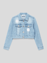 Cropped Jeansjacke mit floralem Zierbesatz von Happy Girls Blau - 37