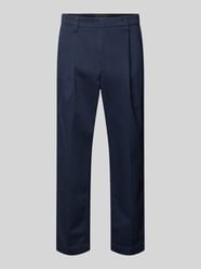 Spodnie chino z mieszanki bawełny, krój regular fit, model 'TAAMIR PLEATED' od ARMEDANGELS - 2