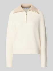 Strickpullover aus Viskose-Mix mit Troyer-Kragen Modell 'RIZON' von Mango Beige - 9