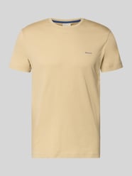 T-Shirt mit Label-Detail von GANT Beige - 19