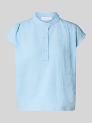 Top bluzkowy o kroju regular fit z listwą guzikową od Rich & Royal - 3