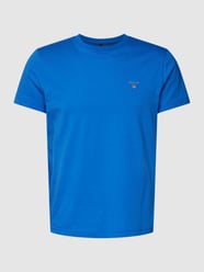T-Shirt mit Label-Stitching von Gant Blau - 32