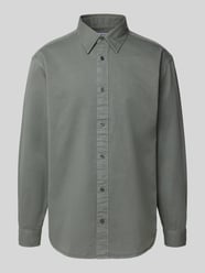 Koszula casualowa z kołnierzykiem typu kent model ‘CHARGE’ od Jack & Jones - 7