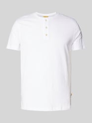 T-shirt z dekoltem serafino od camel active - 30