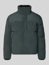 kurtka pikowana o kroju regular fit z naszywką z logo model 'Ocord' od BOSS Orange - 16