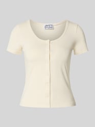 Slim Fit T-Shirt mit durchgängiger Knopfleiste von Jake*s Studio Woman - 23