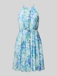 Knielanges Cocktailkleid mit Raffungen von Jake*s Cocktail - 9