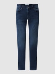 Modern Fit Jeans mit Stretch-Anteil Modell 'Chuck'
  von Brax Blau - 26
