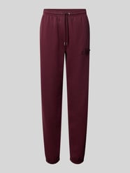 Spodnie dresowe o kroju slim fit z naszywką z logo model ‘Tonal’ od Gant - 15