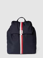 Rucksack mit labeltypischem Streifen von Tommy Hilfiger - 36