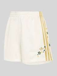 Spodenki treningowe z kwiatową aplikacją od adidas Originals - 37