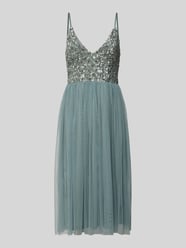 Sukienka koktajlowa z cekinowym obszyciem od Lace & Beads - 25