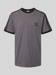 T-Shirt mit Rundhalsausschnitt und Label-Stitching von adidas Originals - 10