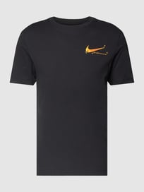 T-Shirt mit Allover-Print von Nike Grau / Schwarz - 16