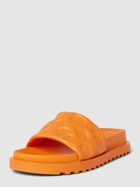 Slippers met labeldetails, model 'FABETZA' van Guess Oranje - 22
