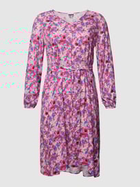 Knielange PLUS SIZE jurk met bloemenmotief, model 'VIVISH' van Evoked Vila Roze - 1