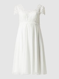 Umstandsbrautkleid aus Häkelspitze und Chiffon  von Luxuar Weiß - 39