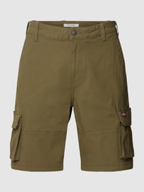 Korte cargobroek met labeldetail van REVIEW Groen - 14