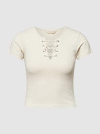 Kort T-shirt met V-hals en vetersluiting van REVIEW Wit - 17