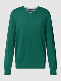 Sweatshirt mit V-Ausschnitt von Christian Berg Men Grün - 45